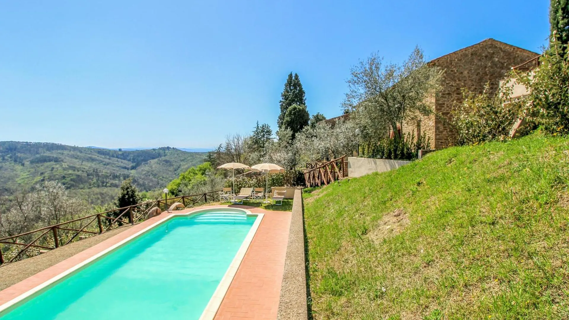Borgo Sanvincenti Villa Gaiole in Chianti
